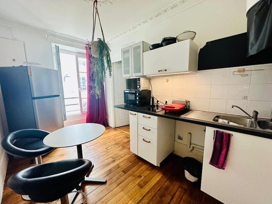 Anime Et Nifty A Paris/denfert Rochereau Apartment Paris